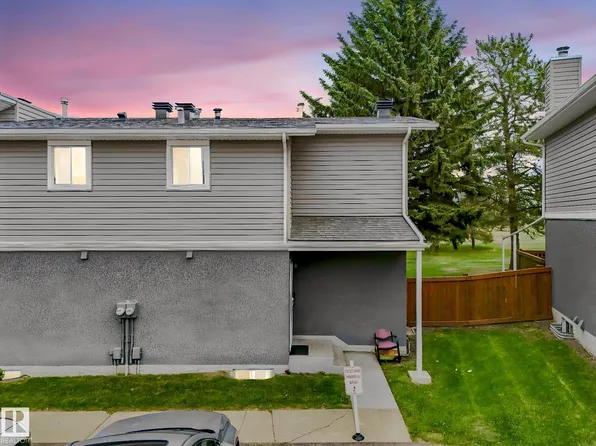 550 Lakewood Rd N, Edmonton, AB T6K 3Y1