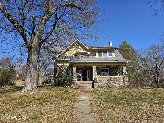 2nd image of 3909 Corbly Dr