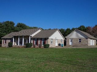 973 Tom Osborne Rd, Columbia, TN 38401