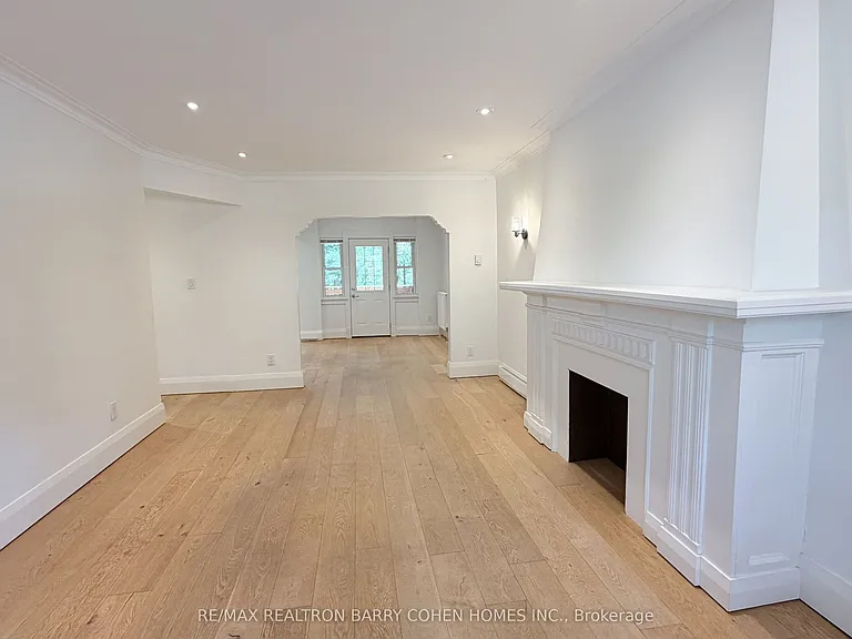 107 Chatsworth Dr #1 — Photo 4