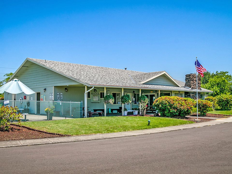 McNary Oaks Mobile Home Villa by Brian L. Fitterer Inc. in Keizer OR