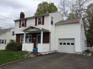 300 Kimble Rd, Vestal, NY 13850