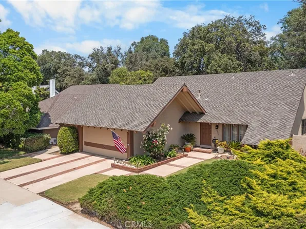 2301 N Lyon St, Santa Ana, CA 92705