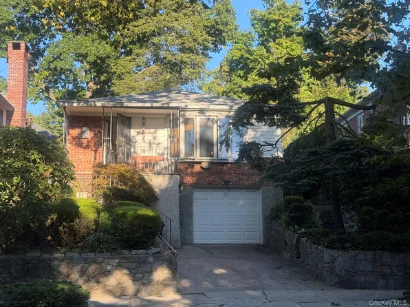 3855 Douglaston Parkway, Douglaston, NY 11363