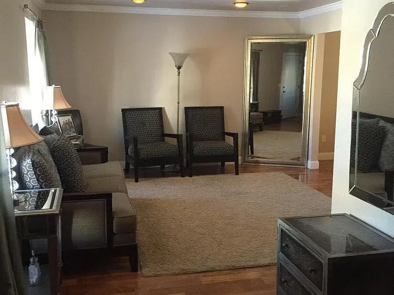 12214 W Saratoga Ave — Photo 2