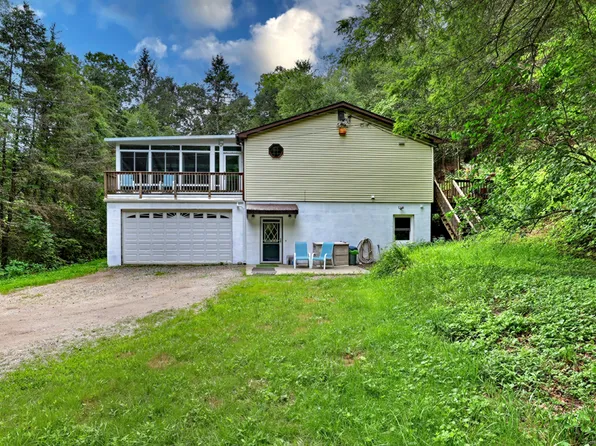 144 Punkup Road, Oxford, CT 06478