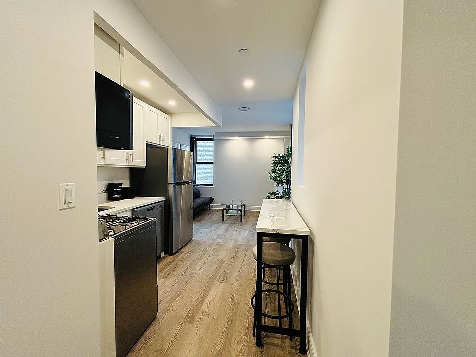1st image of 45 W 81st St #14I