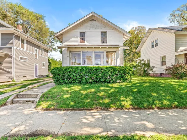 1123 E Dayton St, South Bend, IN 46613