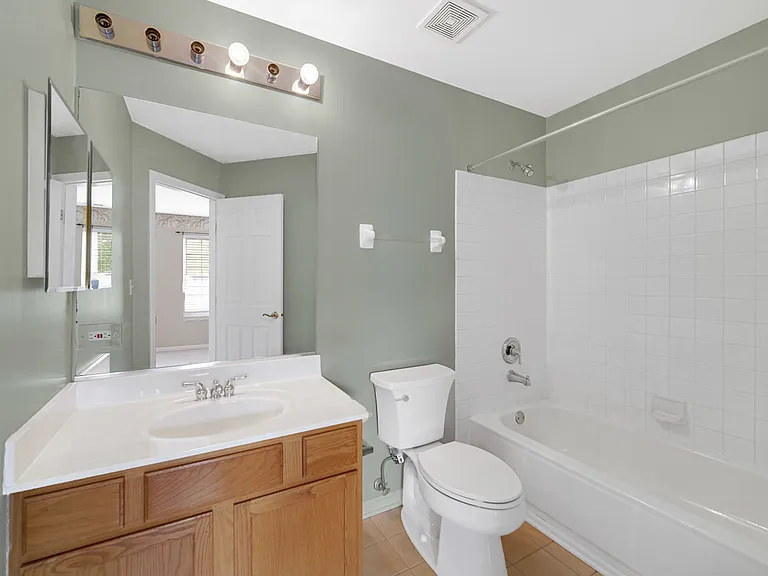 62 E Clare Ct #62 — Photo 12