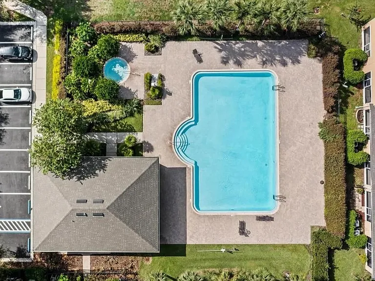 1162 Chelsea Dr — Photo 16