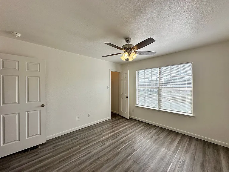 3401 Turner Ave — Photo 16