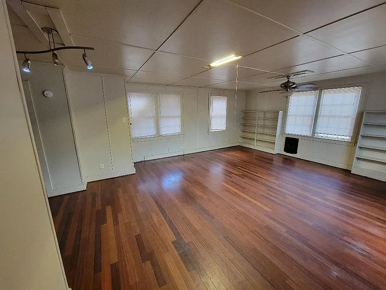 365 Savannah Ave #2 — Photo 6