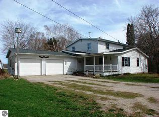 3532 N Warner Rd, Sumner, MI 48889