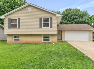 412 Sutters Mill Rd, Saint Peters, MO 63376