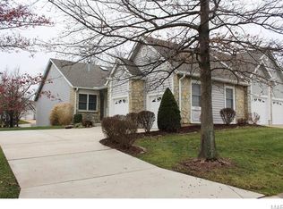 17 Shaelah Dr, Weldon Spring, MO 63304