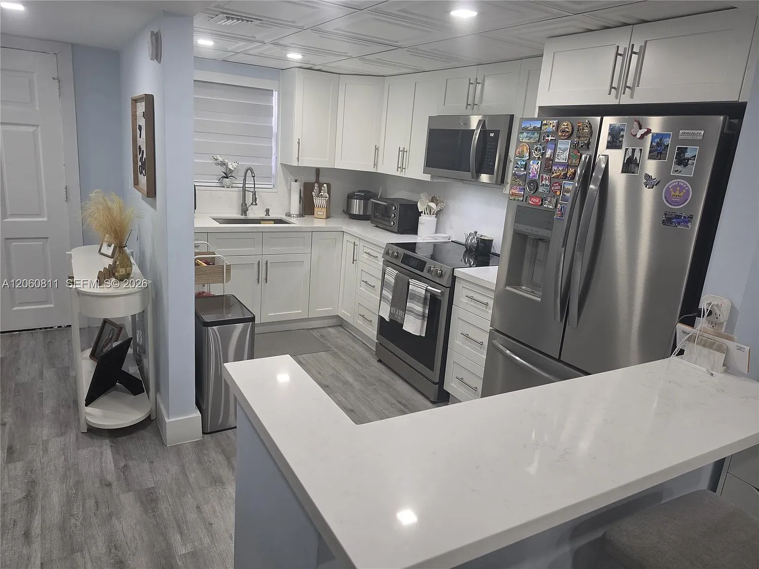 Park East Condo — Photo 1