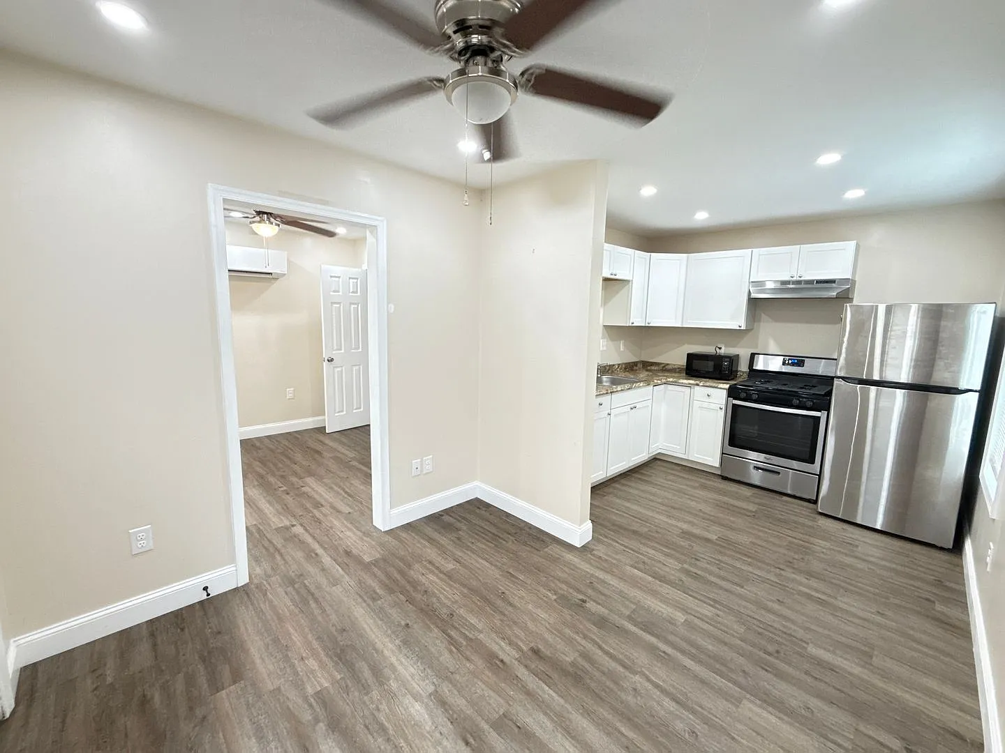 280 4th Ave. — Photo 1