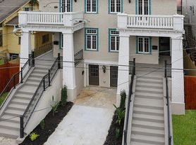 2105 General Taylor St, New Orleans, LA