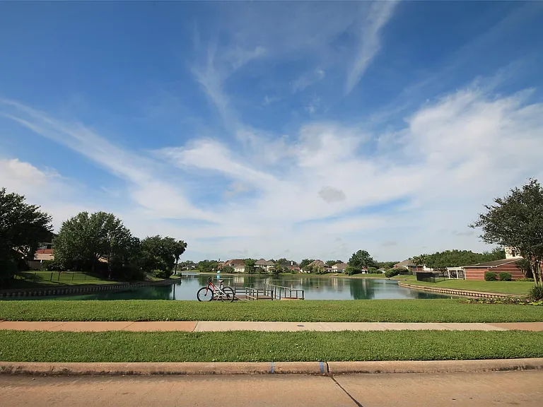 6714 Portuguese Bend Dr — Photo 35
