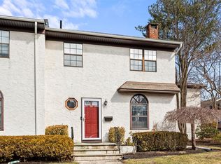 88 Somerset Dr, Suffern, NY 10901