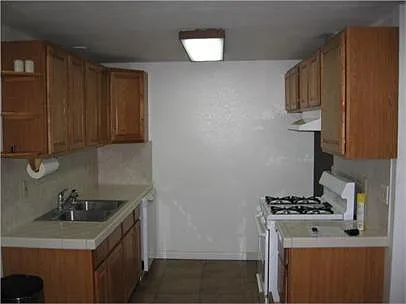 1000 Central Ave #22 — Photo 6