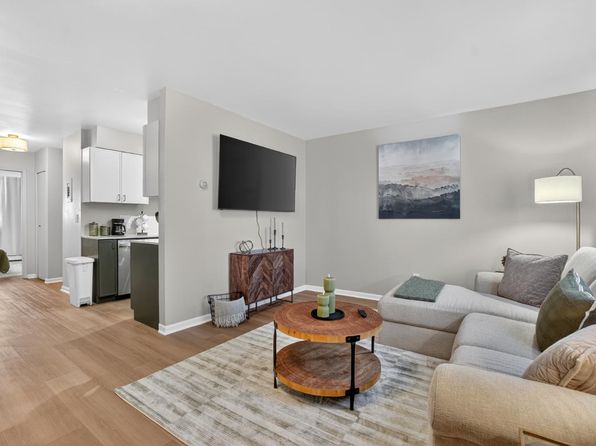 4401 N Grand River Ave #2