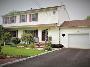 2190 Gogel St, Edison, NJ 08820