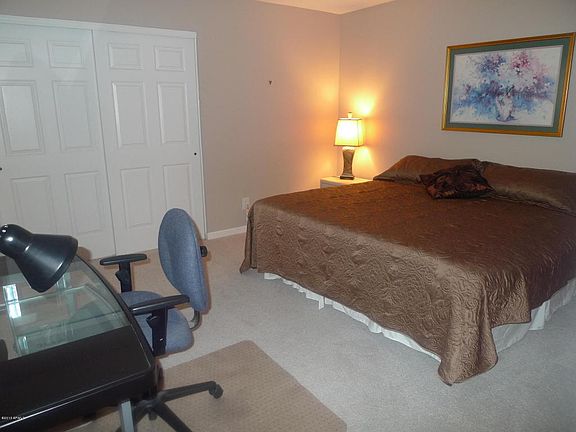 4th image of 948 W Barbados Dr