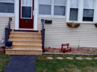 310 Roxford Rd S, Syracuse, NY 13208