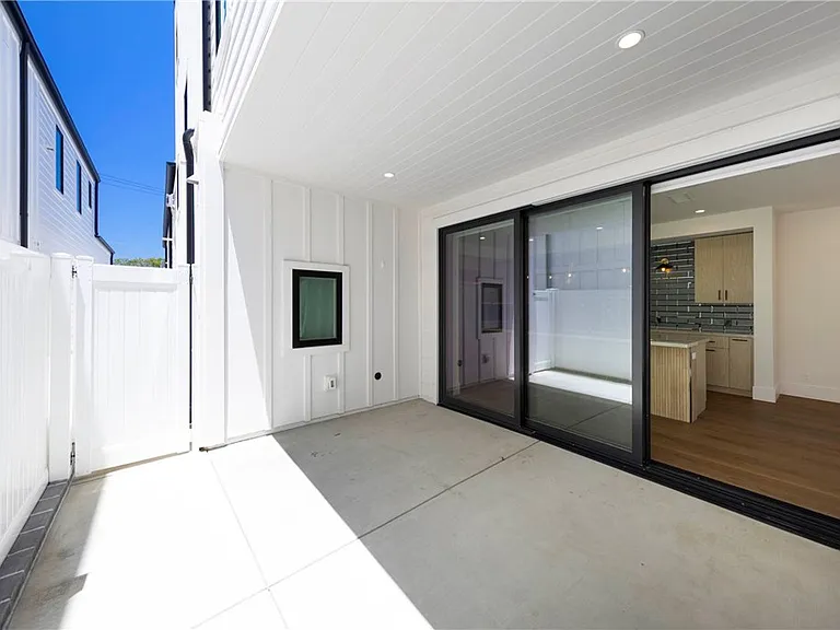515 Jasmine Ave — Photo 12
