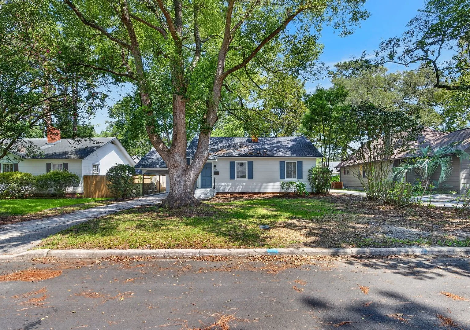 Premium Location in Midtown Savannah — Photo 4