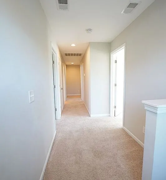 215 Shelton St — Photo 16
