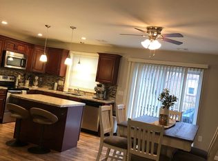 7 Clarendon Ave, Chicopee, MA 01013