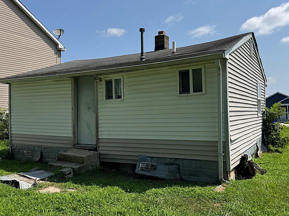3rd image of 25 Reed St