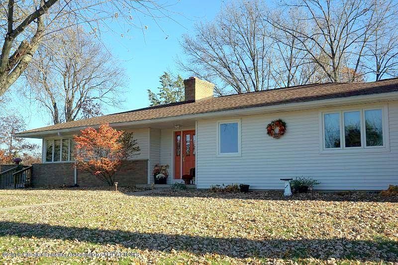 1st image of 7920 Hillcrest Dr