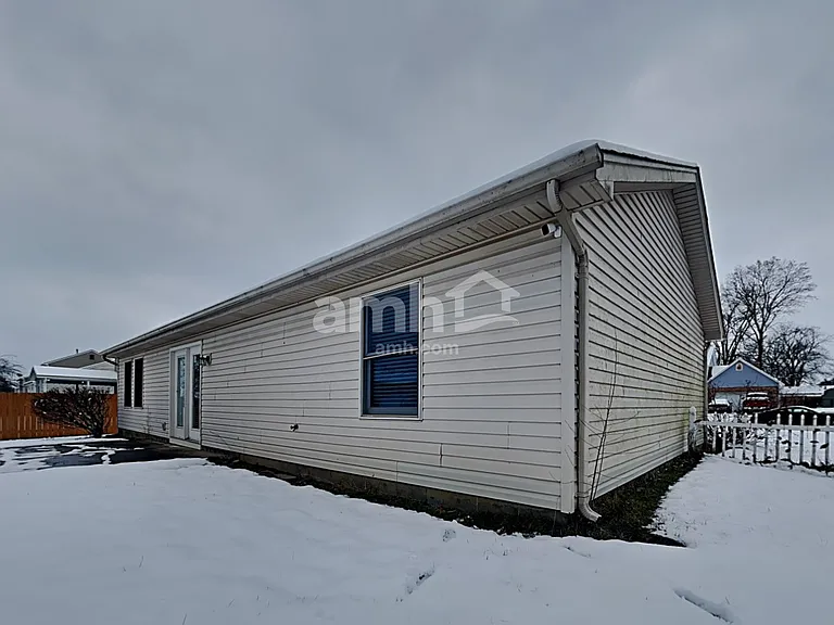 912 Marcia Dr — Photo 17