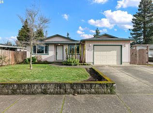 351 S 37th Pl, Springfield, OR 97478