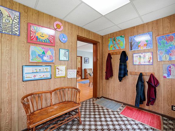 3rd image of 234 Franklin Ave
