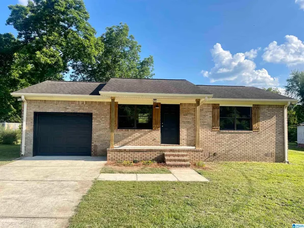 705 Hand St, Clanton, AL 35045