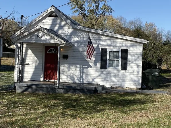 109 21st Ave W, Springfield, TN 37172