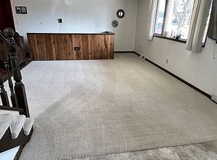 117 2nd St, Manning, IA 51455