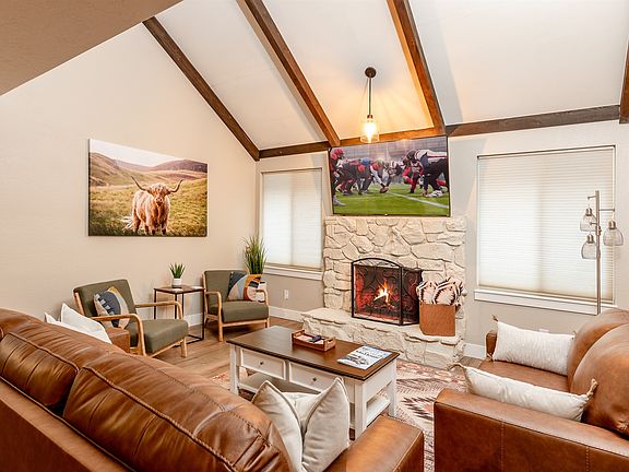 Wonderful open living room