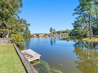 27776 Lakeshore Dr, Walker, LA 70785