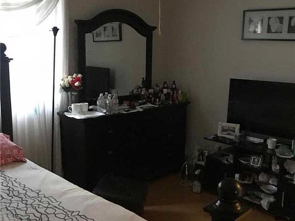 2nd image of 14 Bishop Ln Floor 2