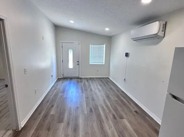 5359 Kingsbury St, Jacksonville, FL 32205