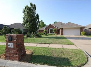 4012 Knights Bridge St, Norman, OK 73072