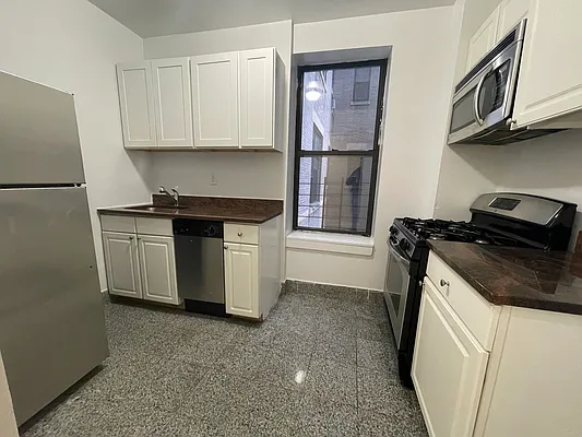 Rented by Heritage Realty LLC | media 6