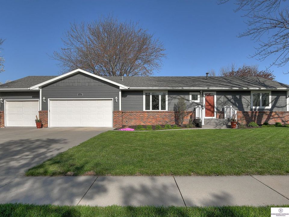 1st image of 6131 Tennyson Cir