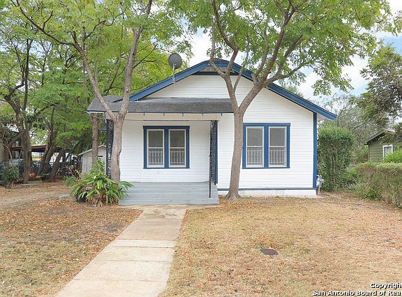2nd image of 608 Denver Blvd