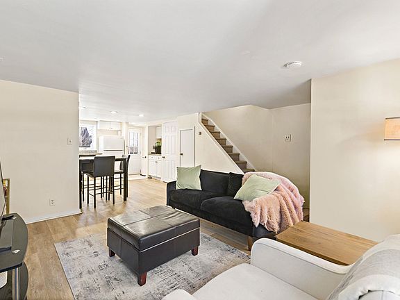 4th image of 645 Garden St #1